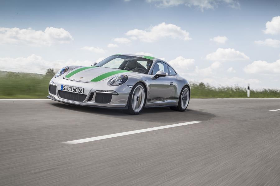  Porsche 911 R 2016 года  (фото 21 из 50)